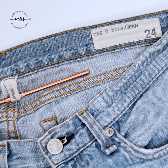 Rag & Bone Slouchy Boyfriend Distressed Busted Knee Straight Leg Jeans - Size 24 - Picture 10 of 11